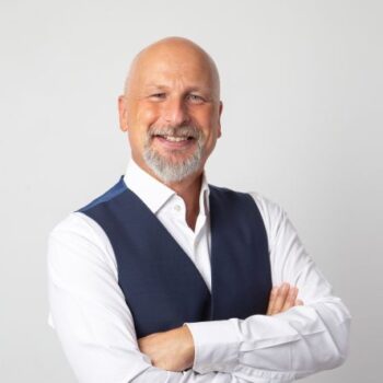 <b>Heliocentric Astrology and the Year Ahead with Öner Döşer</b><br/> November 23, 2024 10:00 am